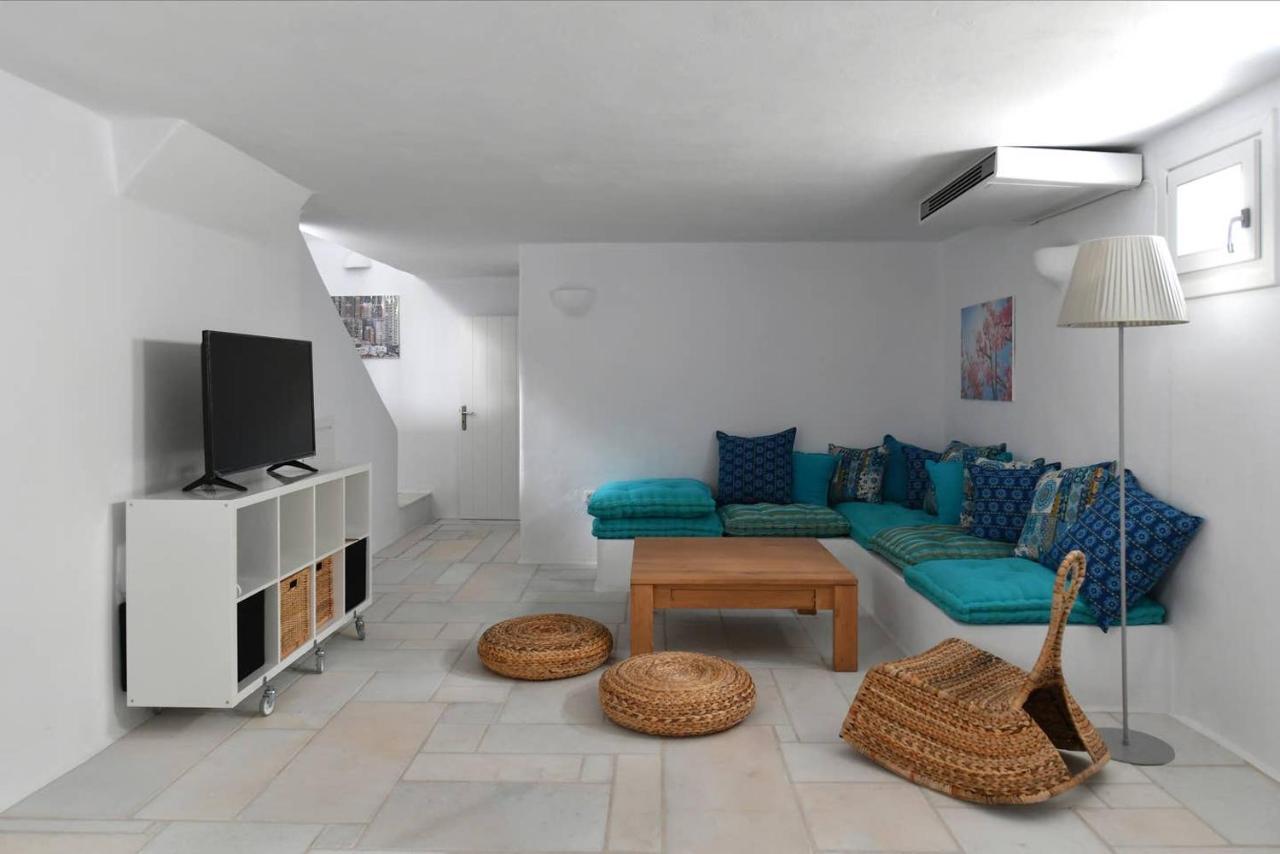 Orasea Villa With Private Pool Páros Extérieur photo